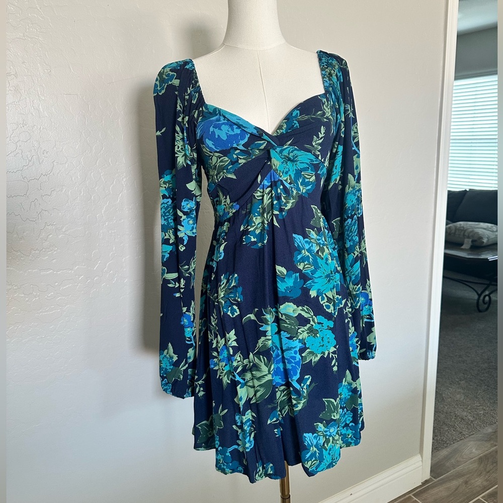 Mini dress